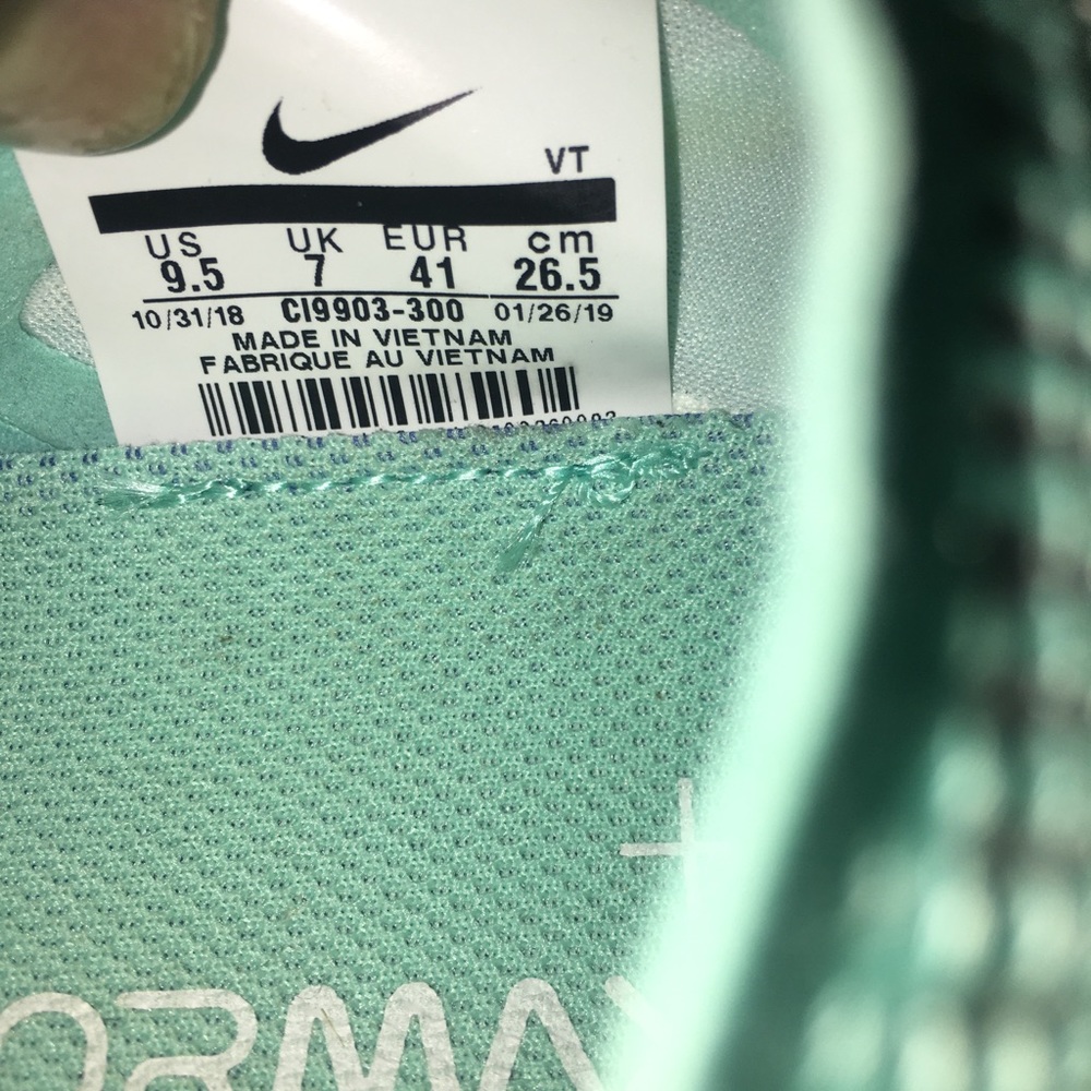 Nike - Picture 11 of 12